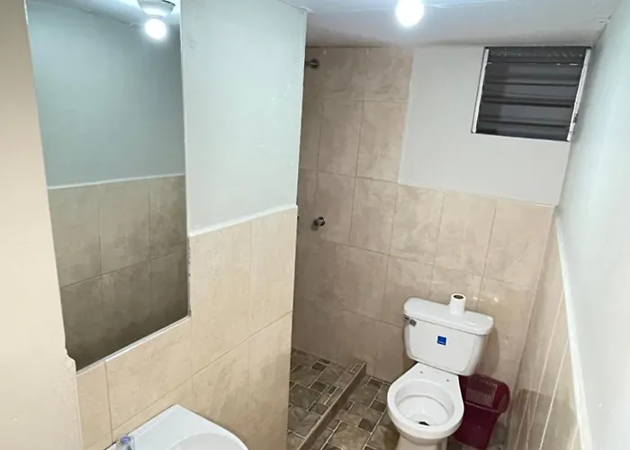 Casa Leoncio Hotel